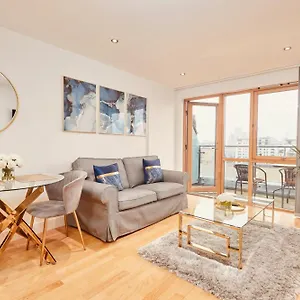 Deluxe Apt, River Canal View& Free Parking! , Leeds (West Yorkshire) United Kingdom
