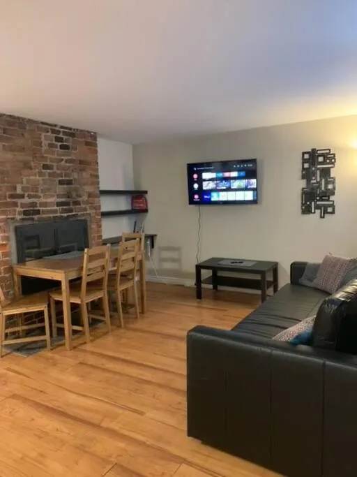 Downtown One Bedroom/Historic Bauer Terrace Halifax